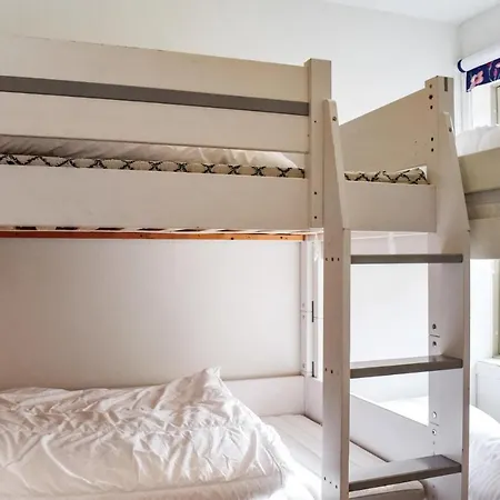 Two-bedroom In Skare *